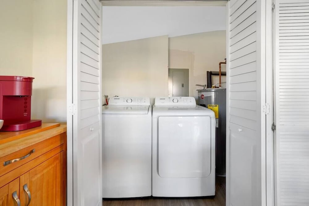 Fort Lauderdale Vacations - Yellow House in Davie - Property Image 8