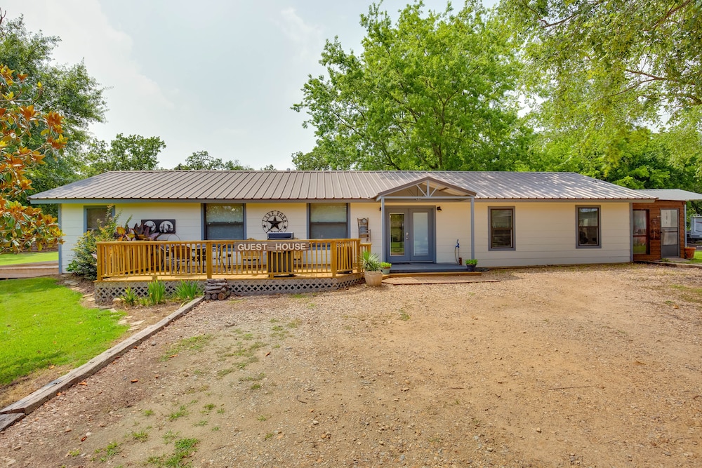 Emory Vacation Rental w/ Lake Fork Boat Access! view 5