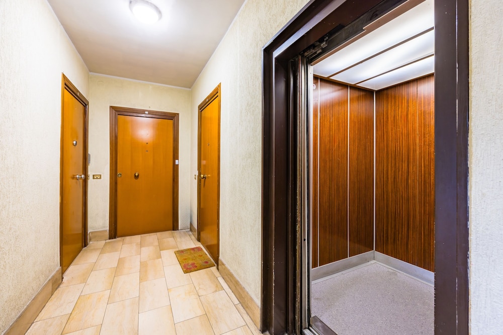 Casa Kenzo With Parking by Napoliapartments