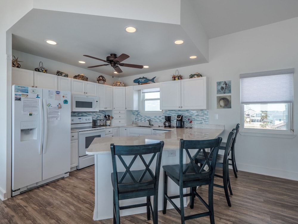 Sweet Surrender by Topsail Realty