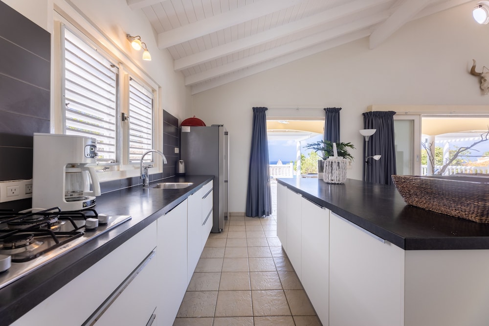 Coral Estate Holidays