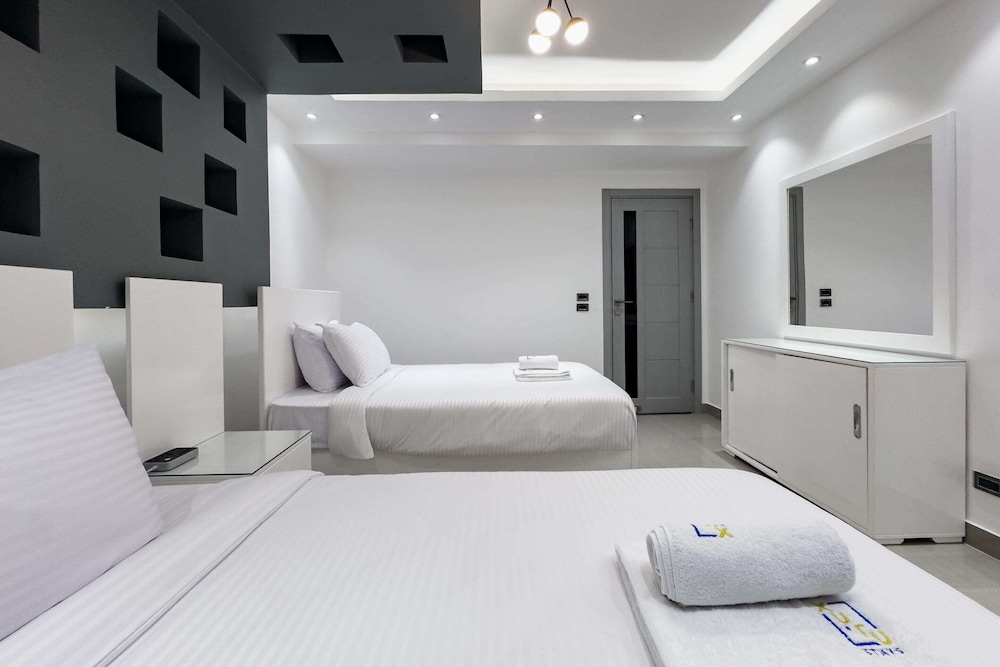 Xuru Stays I The Bold & Bright 3bdr Apt. 15 Min To Airport