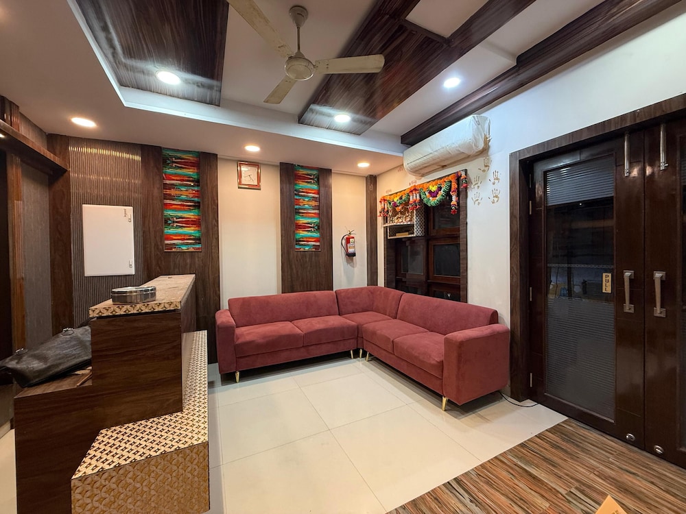 Vallabh Villas Guest House