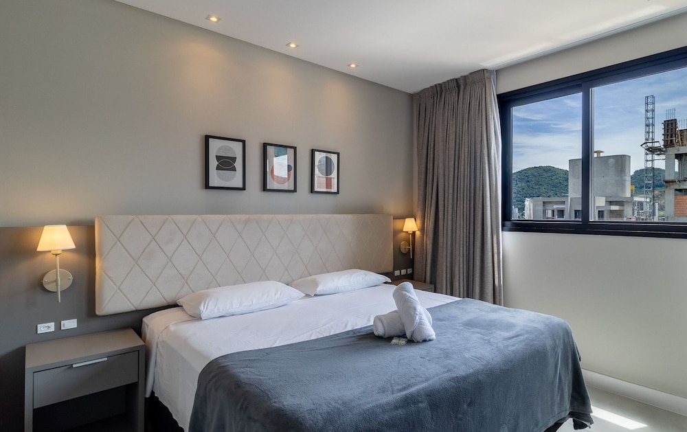 MHF II Apts Variados em Prédio com Vista para o Mar em Itapema