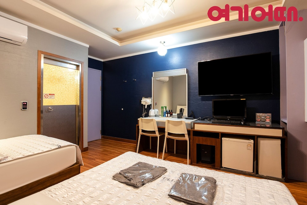 CLIO MOTEL