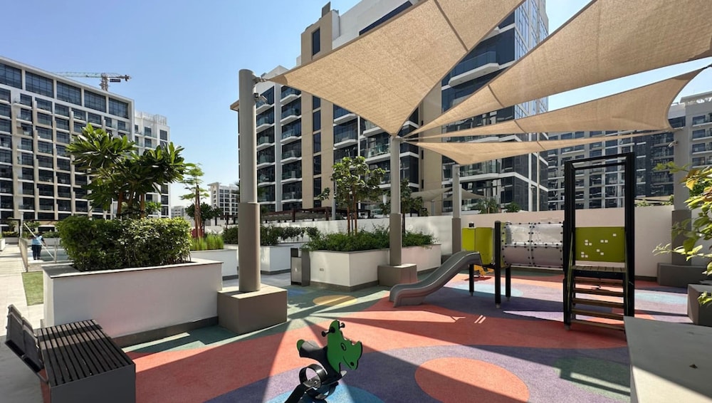 Elegant Studio w Balcony View Near Downtown Dubai