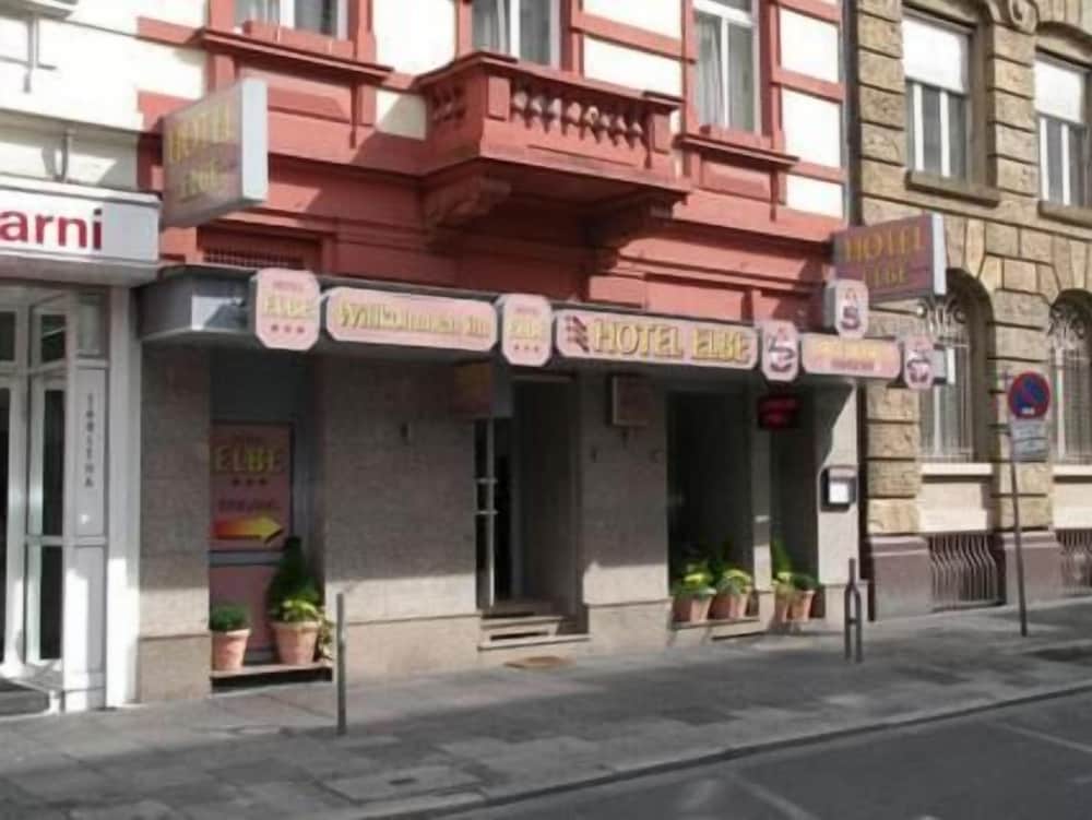Frankfurt Vacations - Hotel Elbe - Property Image 2