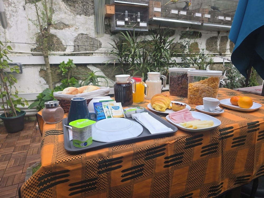 Jualis Guest House