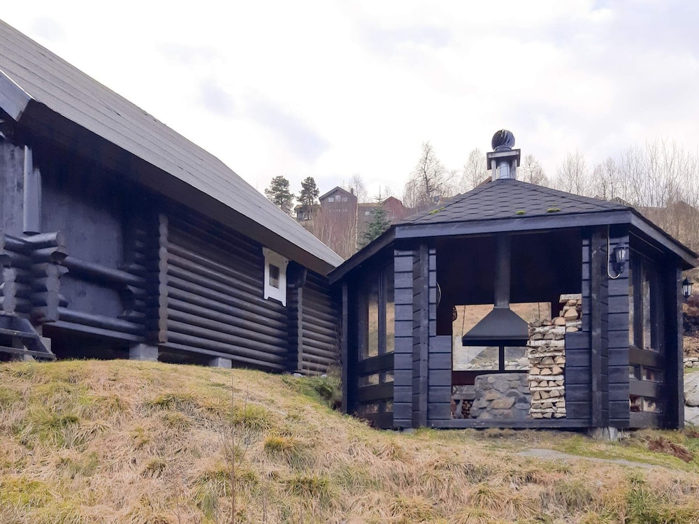 6 Person Holiday Home in Tjorhom