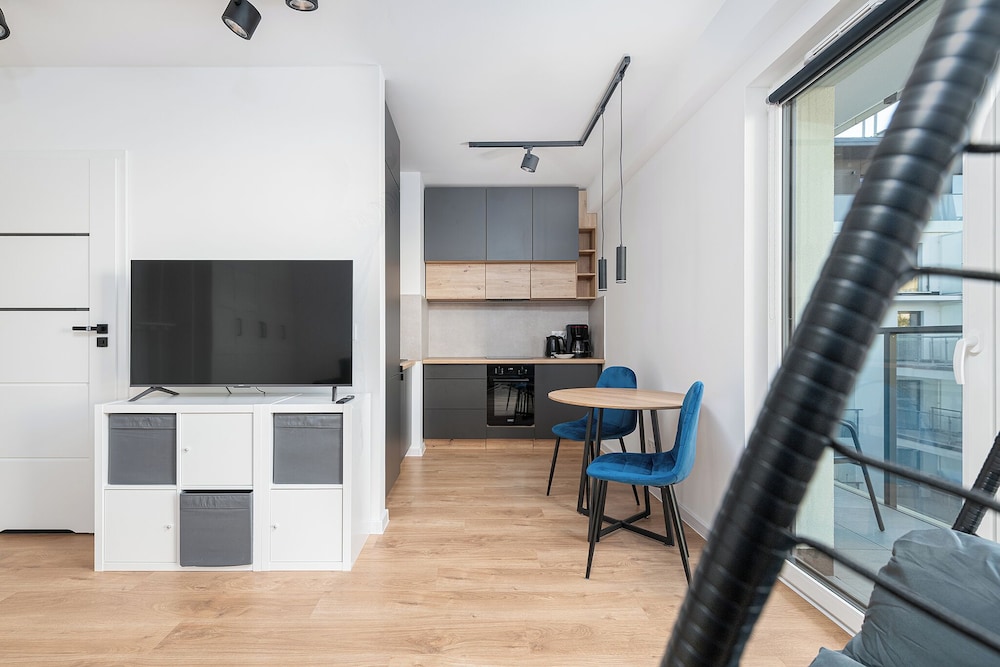 RentPlanet- Apartament Ząbkowska II