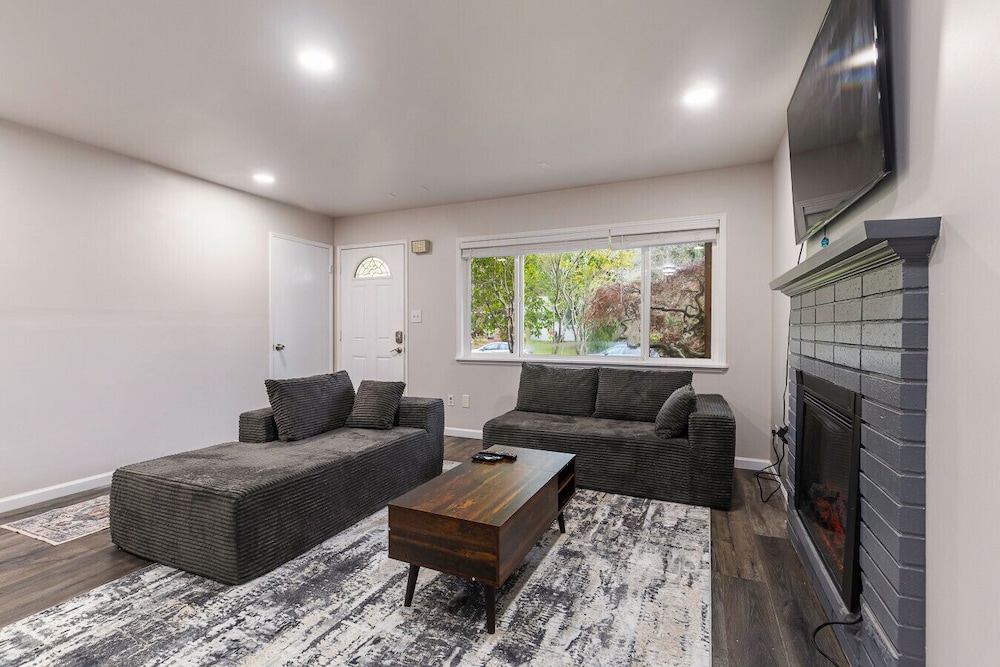 Quiet 3BR Retreat Near Woodinville Wine Country