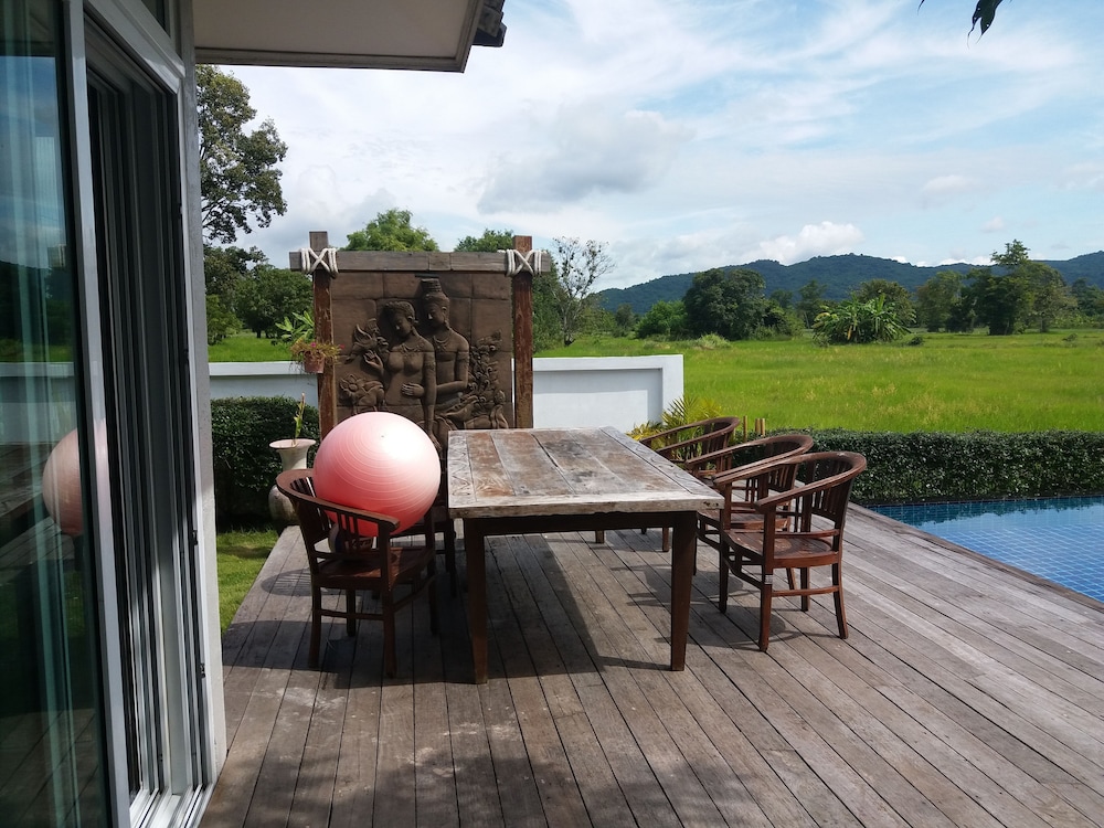 Mountain View Pool Villa Nakhonnayok
