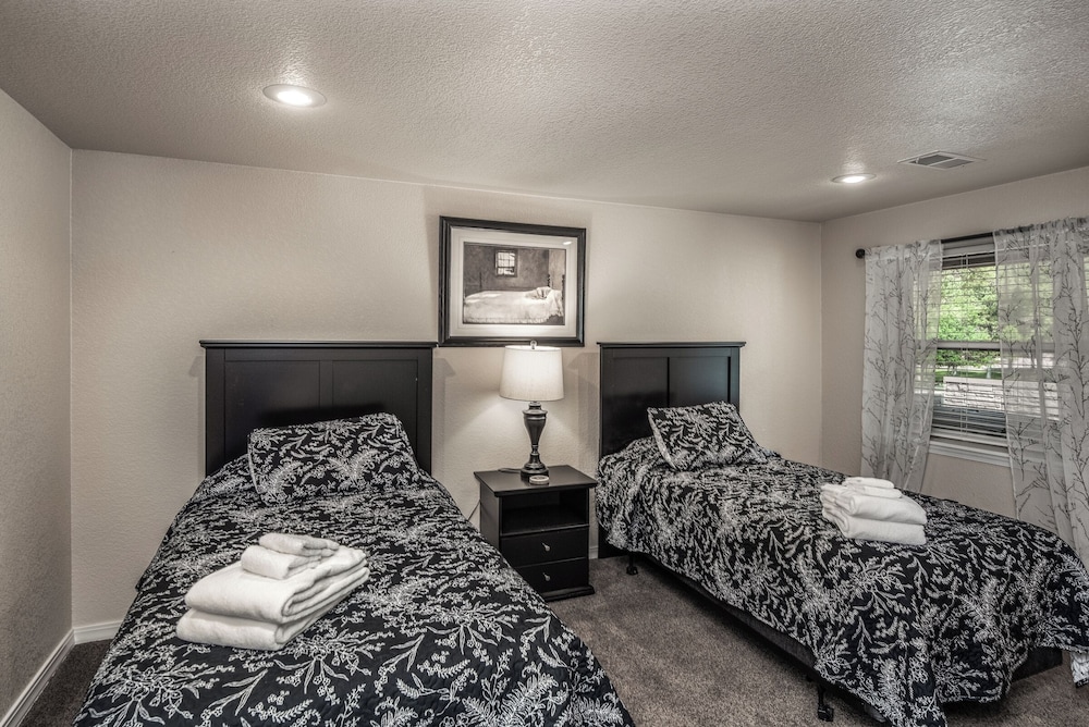Mountain Soiree by Ruidoso Vacation Rentals