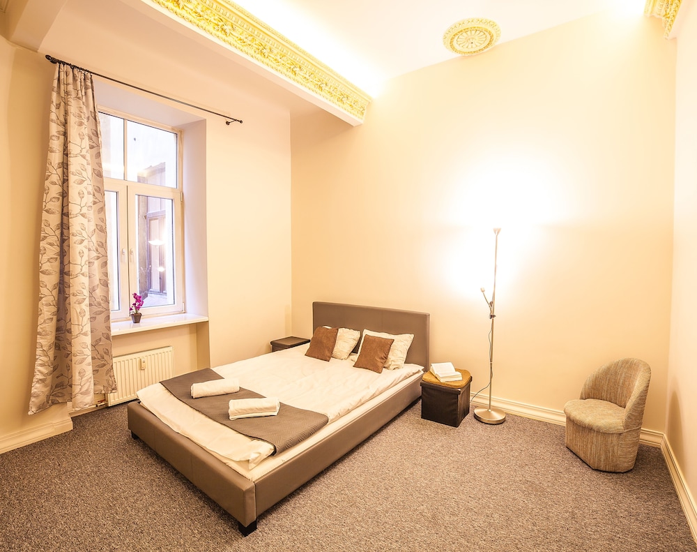Mosaic Center Apartments