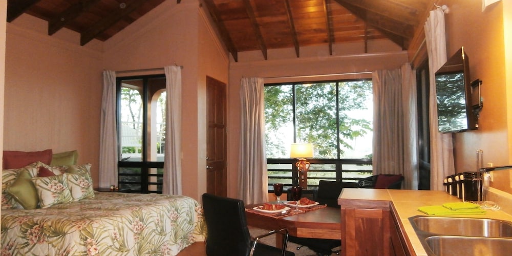 Villa Cayo - Adults Only view 3
