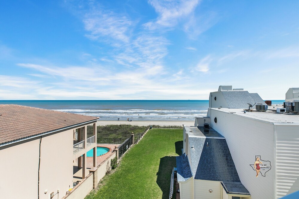Bahia Mar Solare Resort Condos