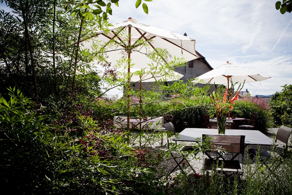Le Coq Chantant B&B and Boutique Hotel