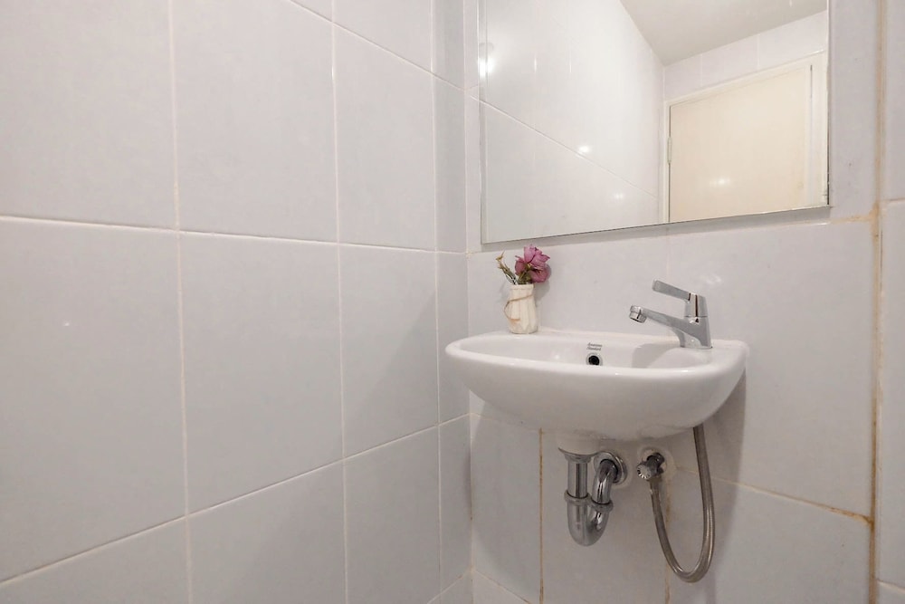 2Br (No Kitchen) Near Tokyo Hub At Tokyo Riverside Pik 2 Apartment