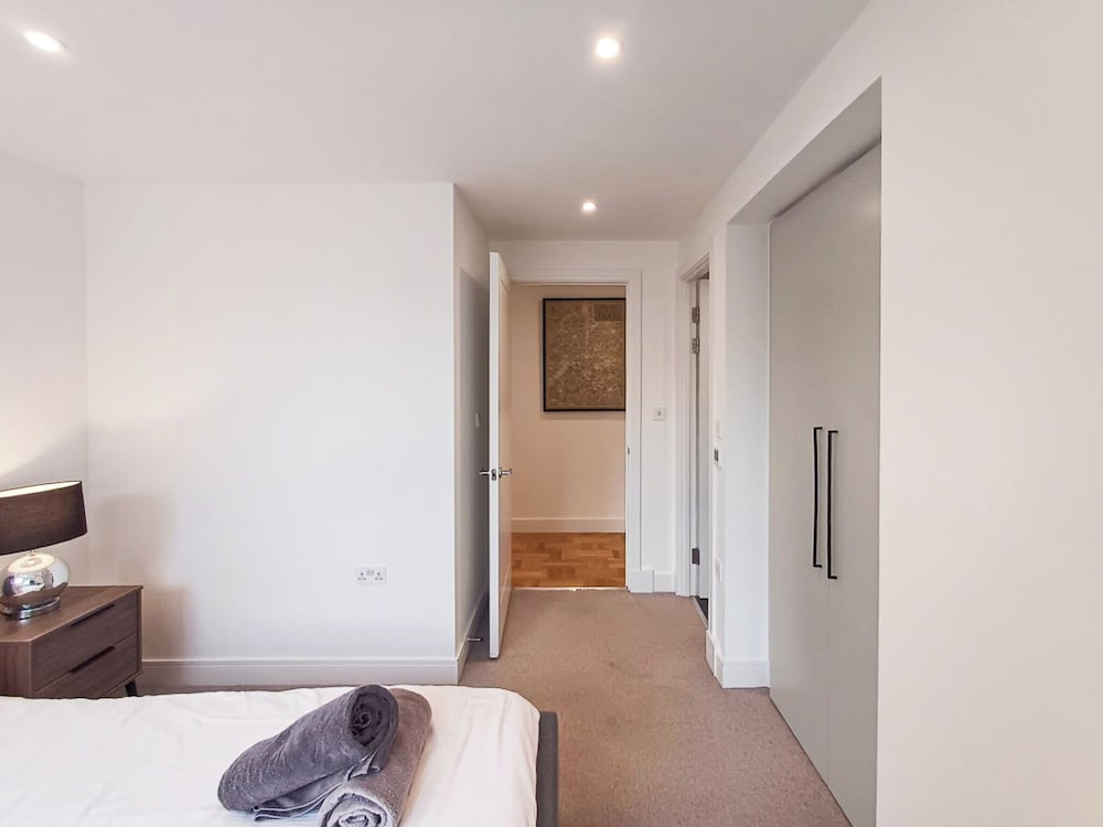 Modern 2 Bedroom 2 Bathroom Apartment
