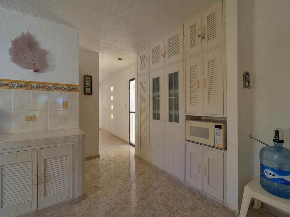 Villa Marina - Yucatan Home Rentals view 4
