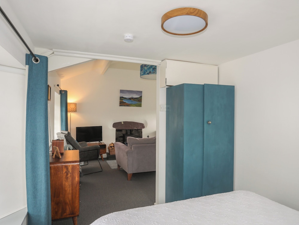 Fron Heulog Cottage