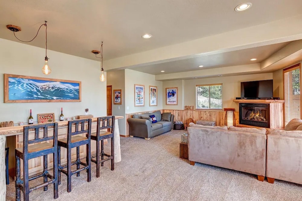 Mountain Chalet on 5 Acres Near Breck Hot Tub A Home Away From Home