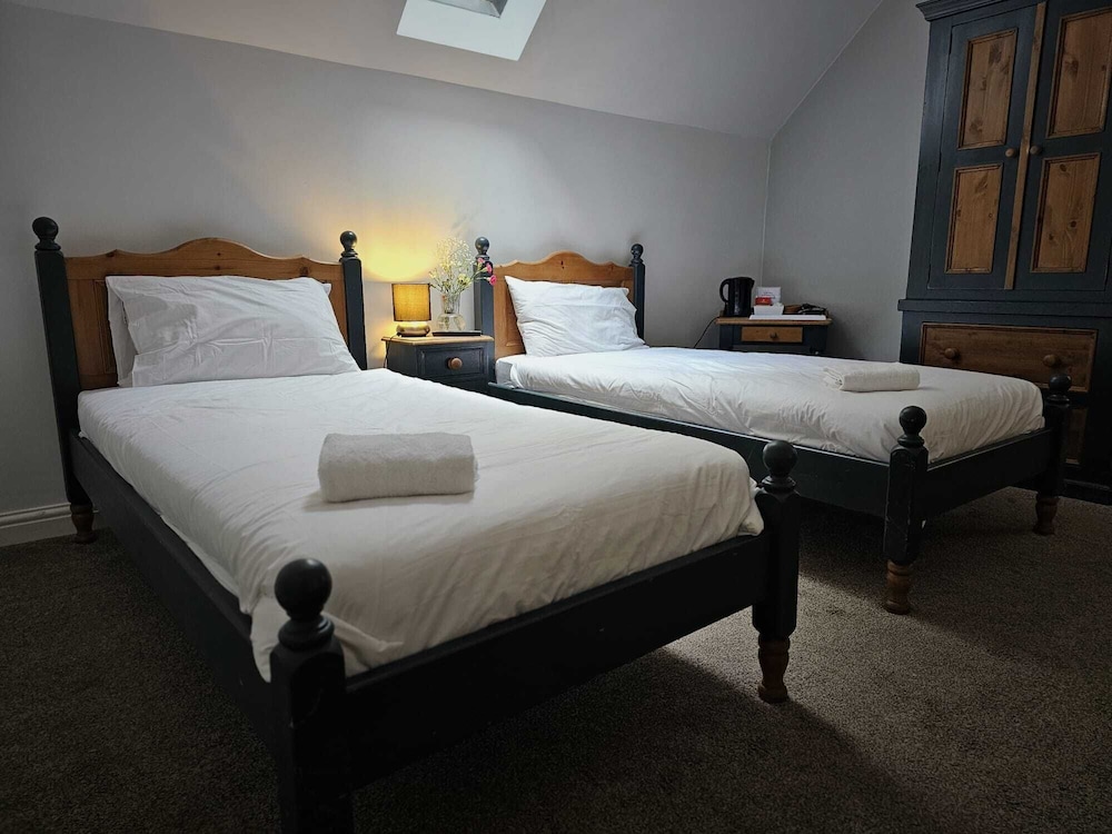 Ladybower Inn
