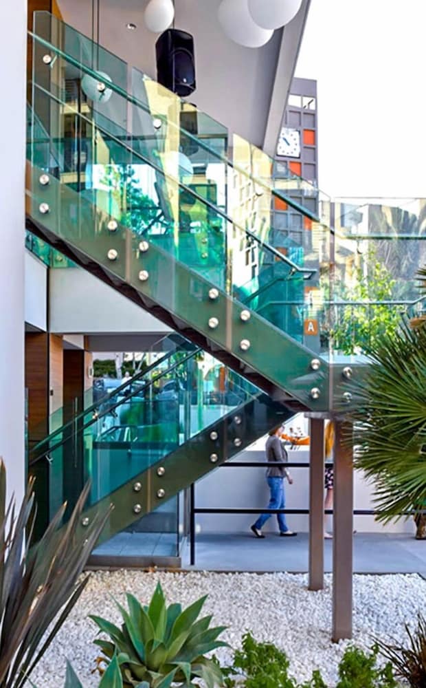Studio City Universal Apartments