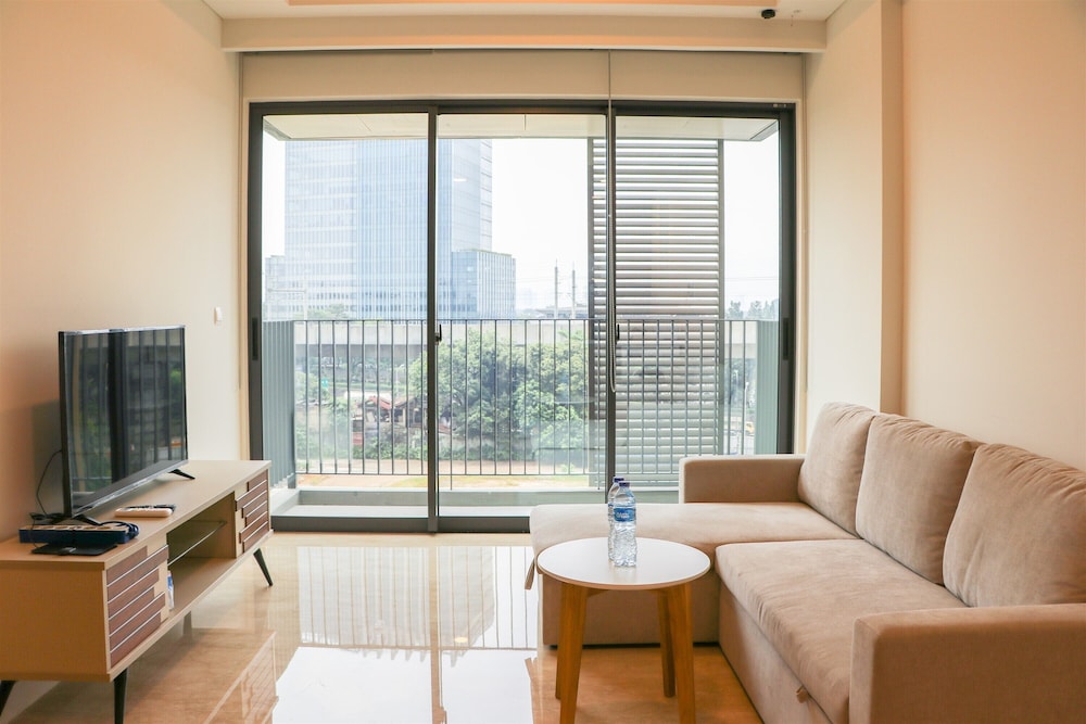 Nice And Elegant 1Br Apartment At Arumaya Residence
