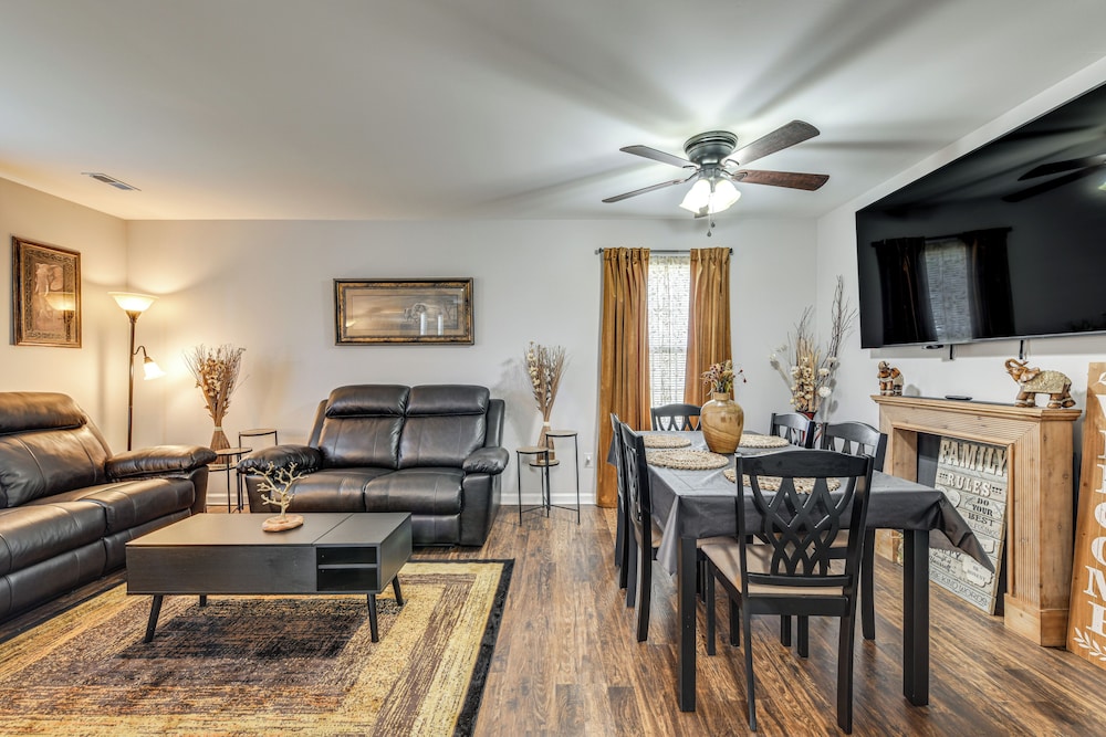 5 Mi to Dtwn: Family-friendly Home in Richmond!