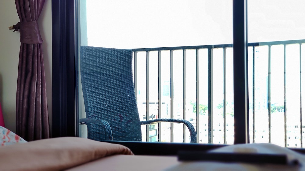 Pattaya Central Sea View Pool Suite