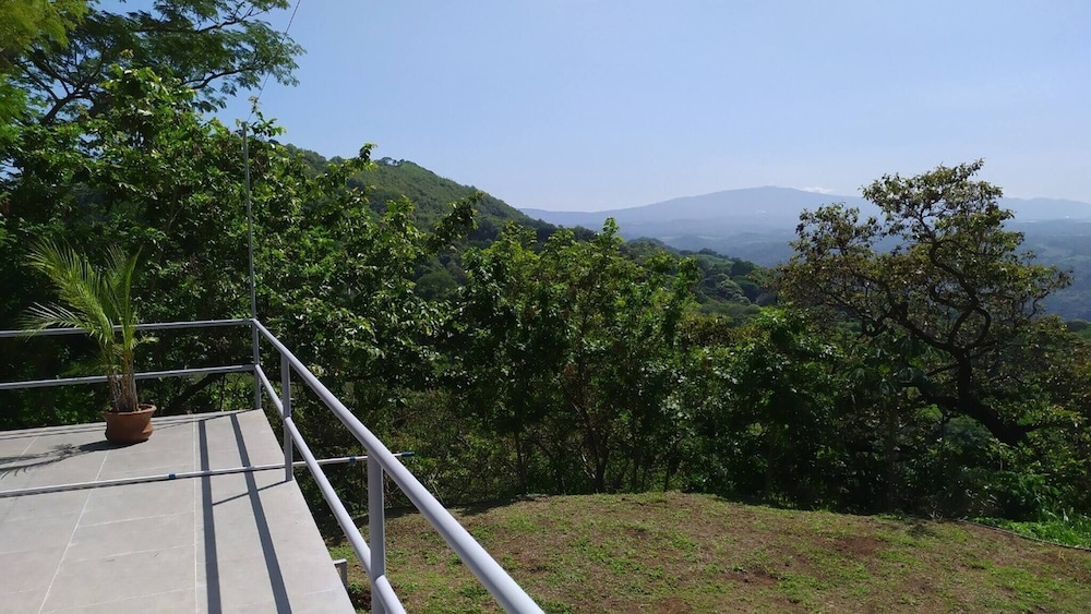 Journeys End-stunning Views In Gated Community