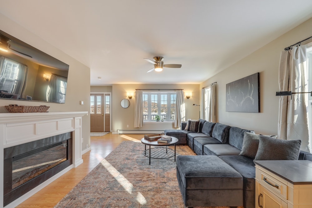 Spacious Eagle Lake Home w/ Fireplace & Deck