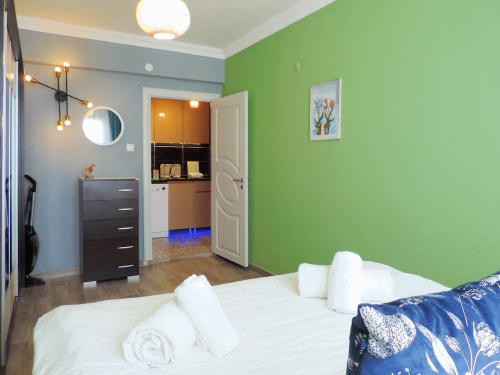 Centrally Located Flat 5 min to Ozdilekpark Mall