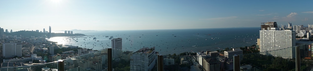 The Base Central Pattaya BY U Plus