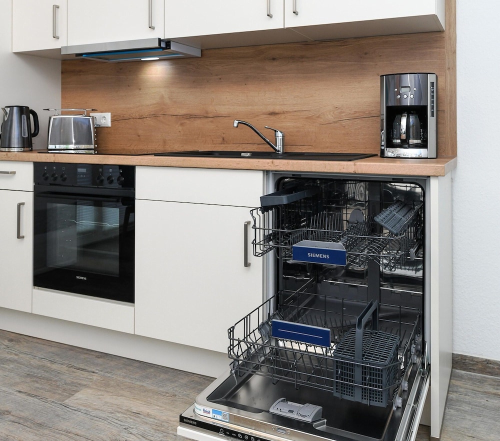 Moderne Ferienwohnung mit Terrasse in Ruhiger Lage