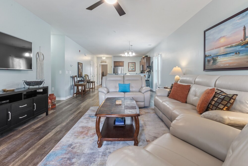 Willow Bend #1411 3 Bedroom Condo by RedAwning view 4