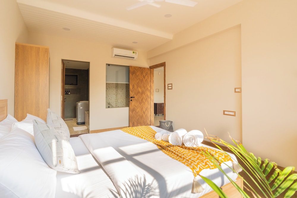 ELIVAAS Kamerios Maris 1 BHK Jacuzzi
