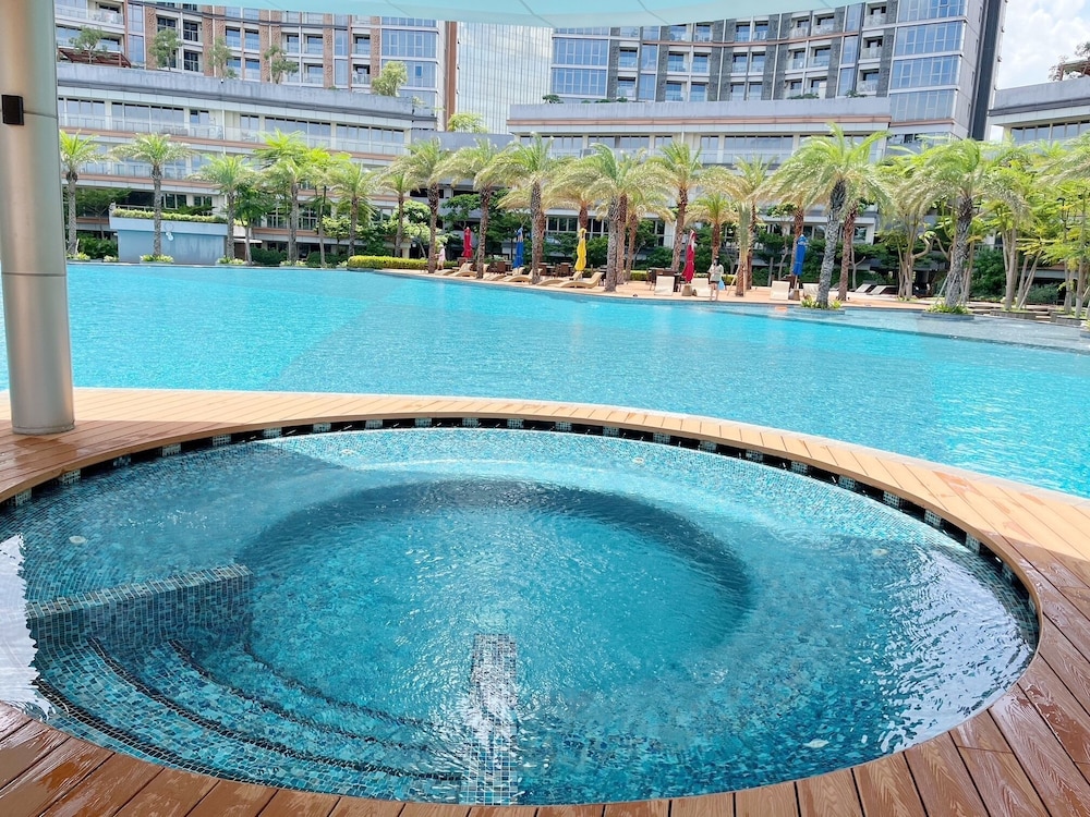 OneHOME Gold Coast PIK SeaView Apartment