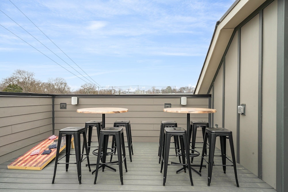 Ballad Blues - Rooftop Patio - Mins to Broadway