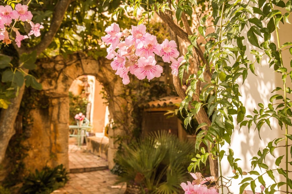 Mas Nur Sitges