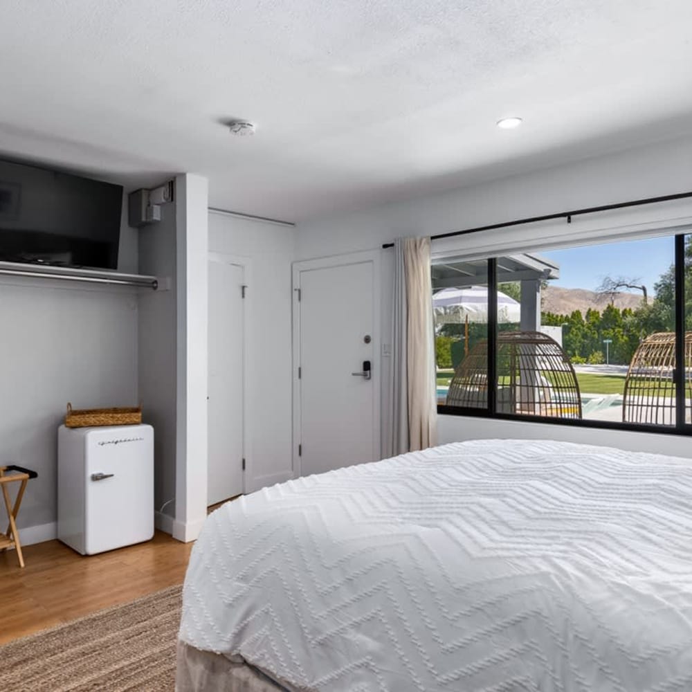 The Yucca Hotel- Entire Boutique Buyout