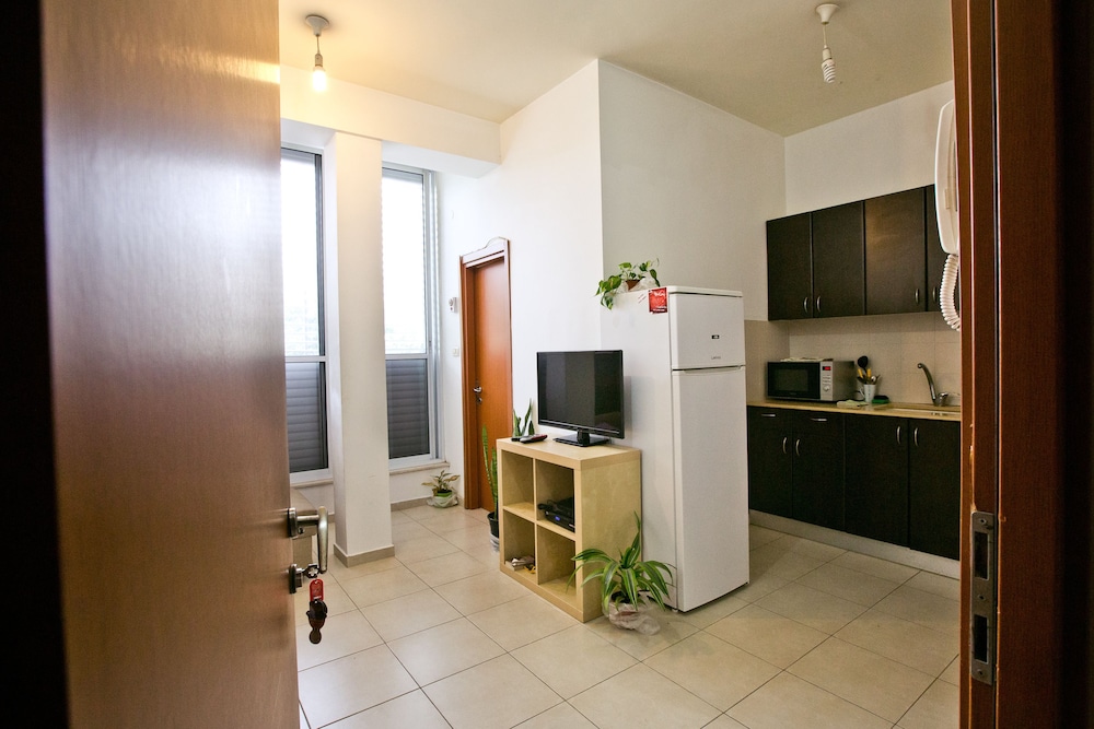 Apartment - Tel Aviv