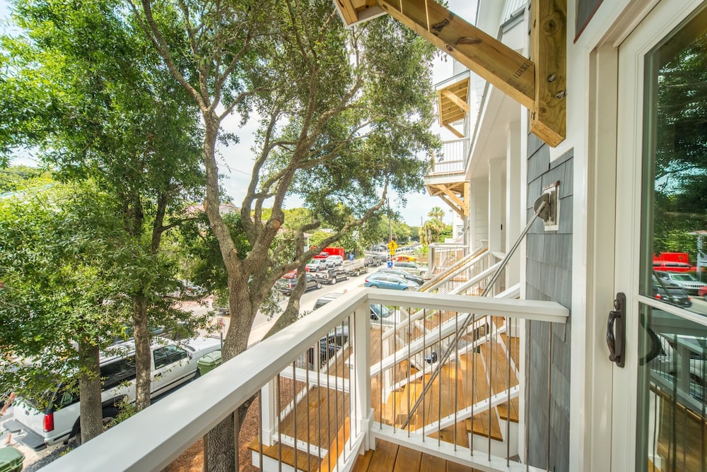 E Ashley A 121 4 Bedroom Holiday Home By My Ocean Rentals