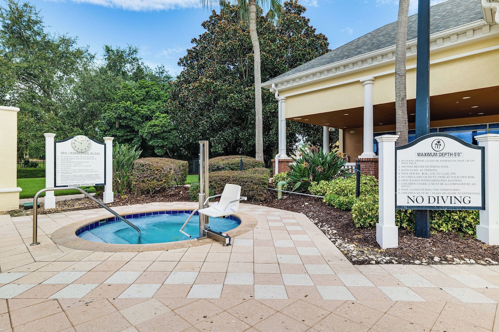 8 Mi to Disney: Pet-friendly Apt w/ Resort Perks