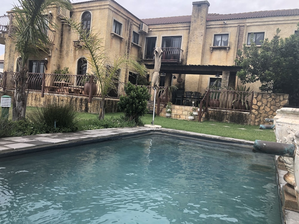 Dio Dell Amore Guest House