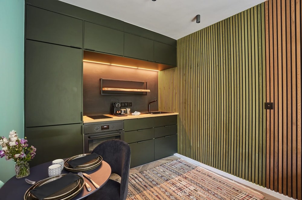 Superb New Studio in Neuilly Porte Maillot