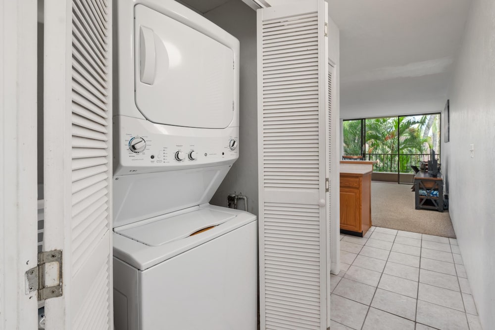 Big Island Kalanikai 213 1 Bedroom Condo
