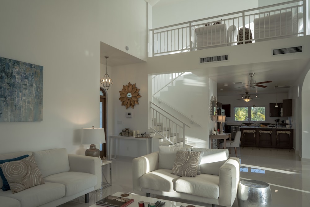 The Sapphire Villa