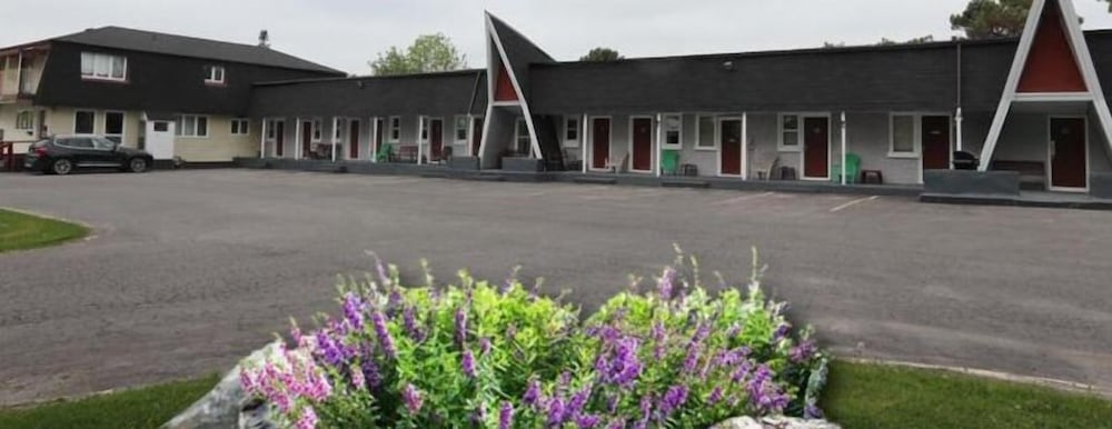 Twin Peaks Motel